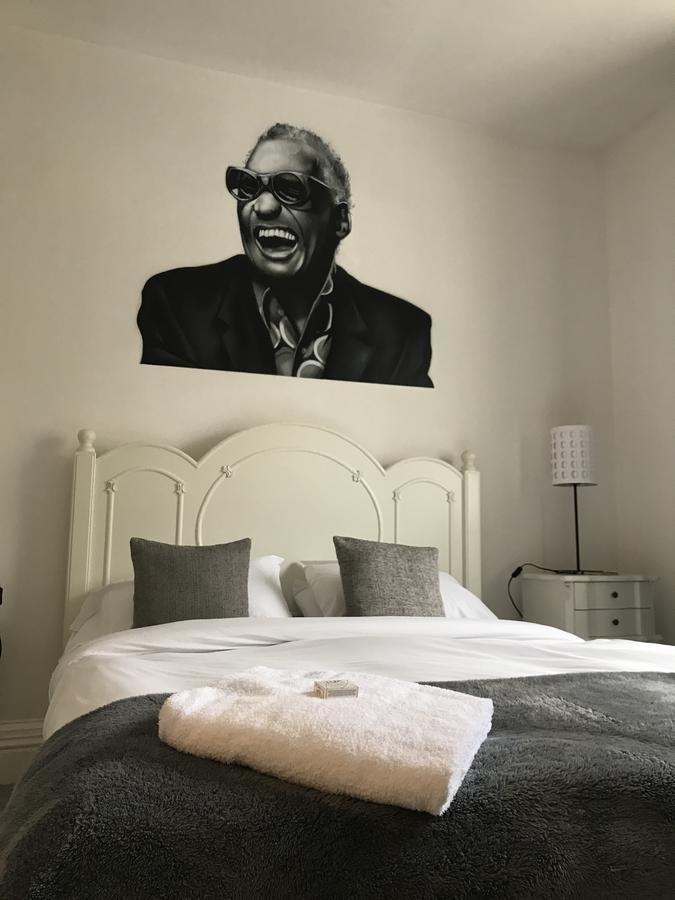 Wansford Country Lounge B&B Eksteriør billede